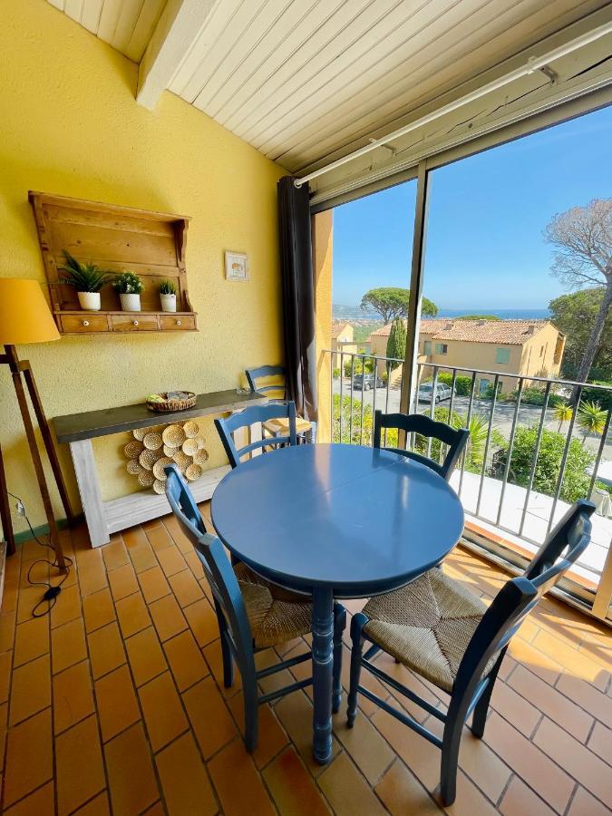 Bel Appartement Avec Mezzanine, Vue Mer Et Piscine Коголен Екстериор снимка
