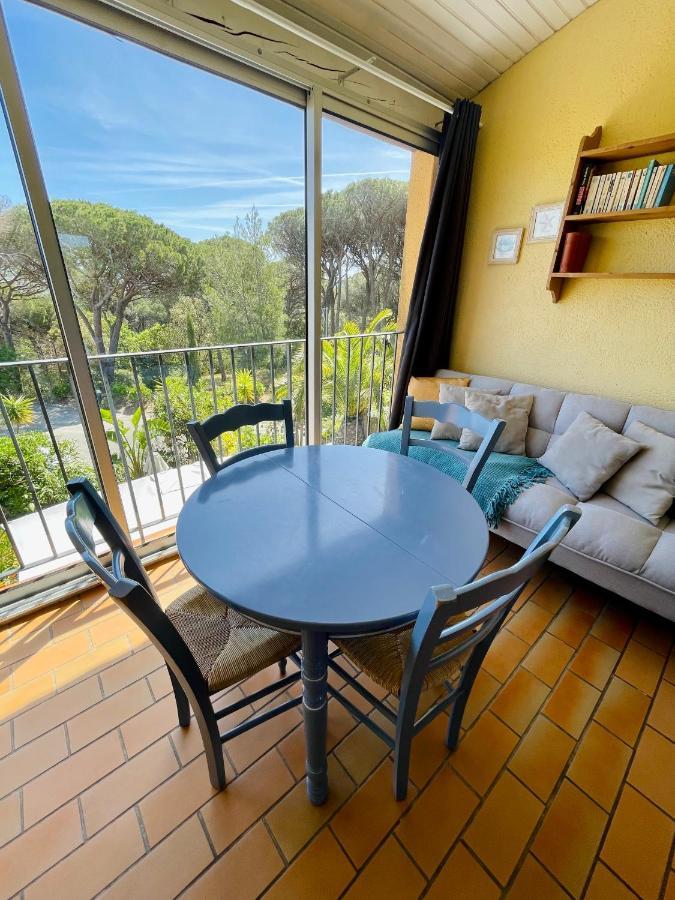 Bel Appartement Avec Mezzanine, Vue Mer Et Piscine Коголен Екстериор снимка