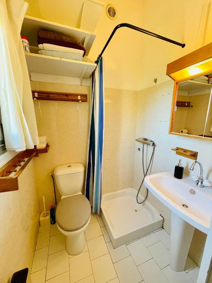 Bel Appartement Avec Mezzanine, Vue Mer Et Piscine Коголен Екстериор снимка
