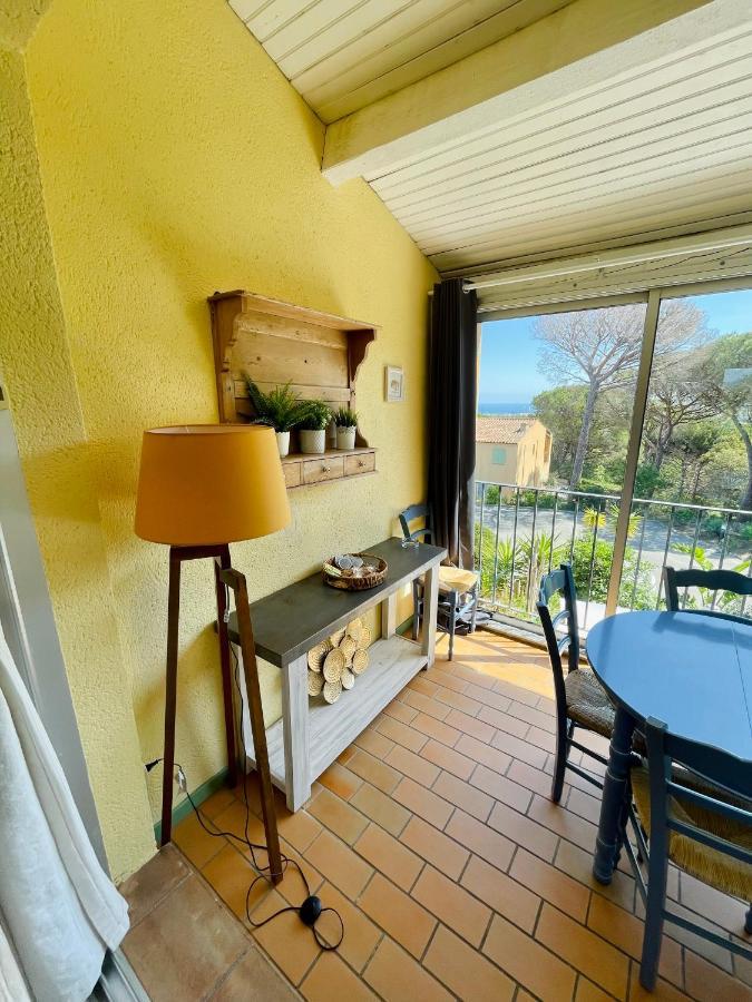 Bel Appartement Avec Mezzanine, Vue Mer Et Piscine Коголен Екстериор снимка